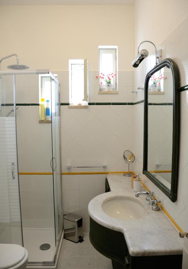 Sea Breeze Acitrezza Apartment Aci Castello Ngoại thất bức ảnh