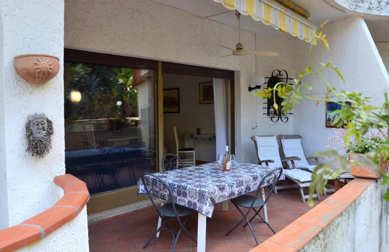 Sea Breeze Acitrezza Apartment Aci Castello Ngoại thất bức ảnh